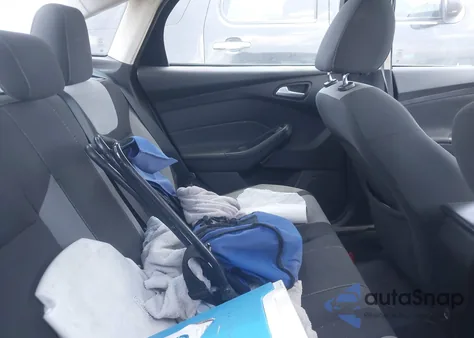 2013 Ford Focus Se z USA, uszkodzony, nr VIN 1FADP3F21DL265821